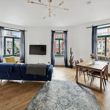 B Our Guest At New Vintage Chic Apartment Dresden Bagian luar foto